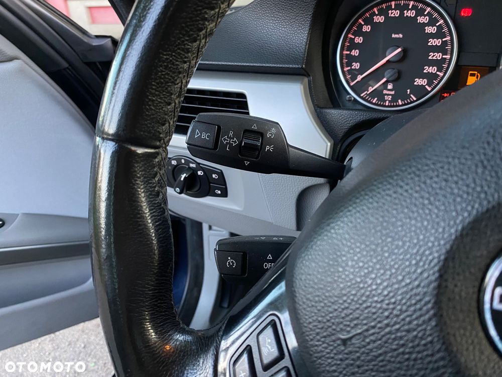 BMW Seria 3 320d - 30