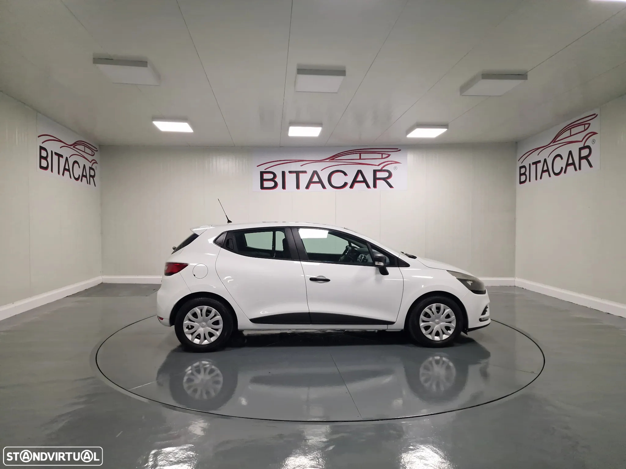 Renault CLIO SOCIETE 1.5 DCI ZEN IVA DEDUTIVEL - 24