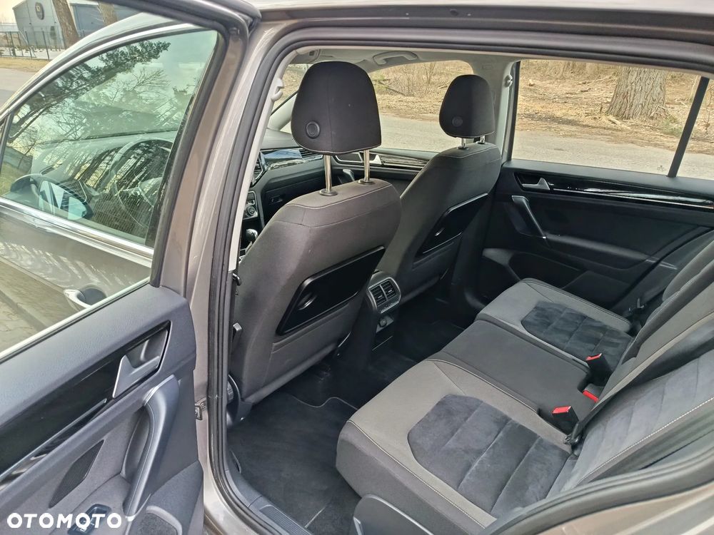 Volkswagen Golf Sportsvan - 20