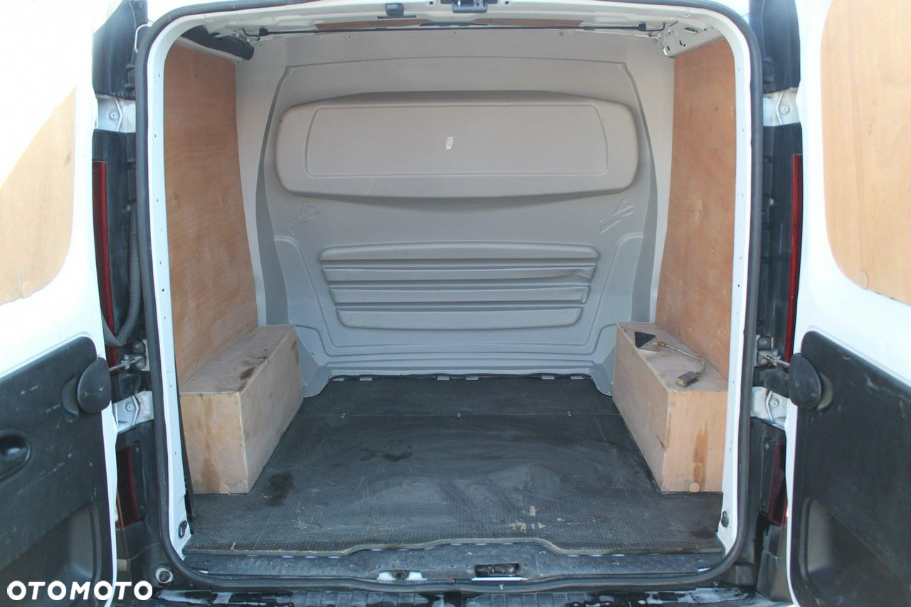 Renault Trafic - 13