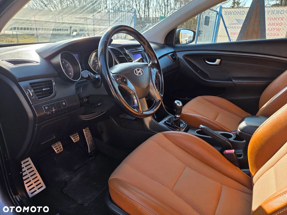 Hyundai i30 1.6 GDI Comfort - 15