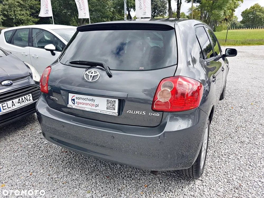 Toyota Auris 2.0 D-4D Executive - 8