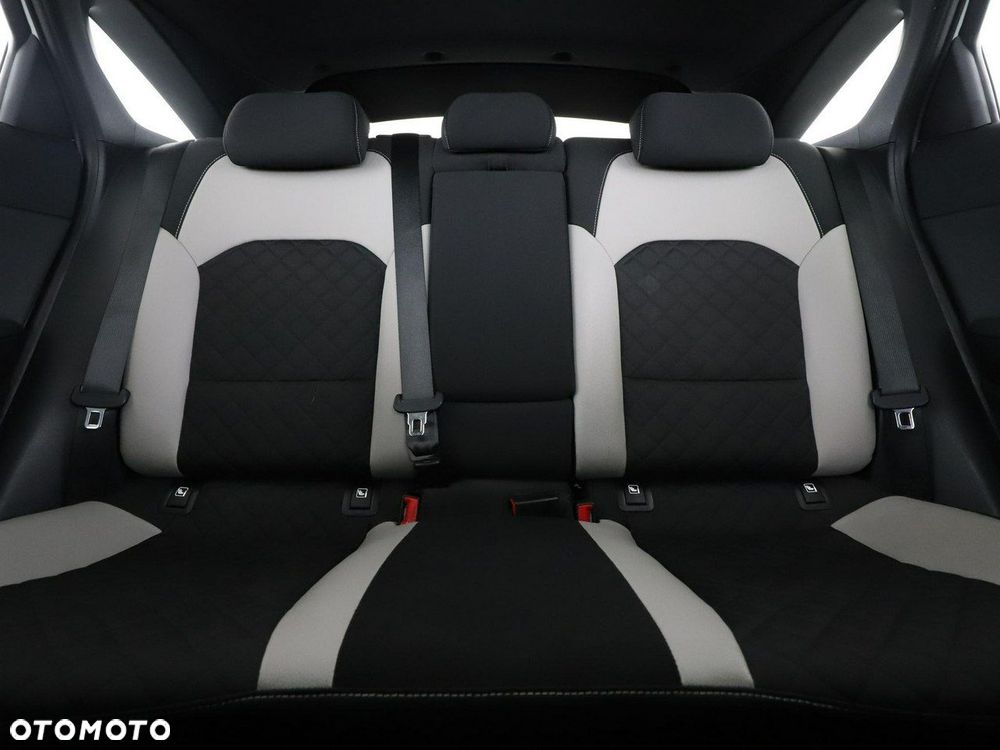 Kia ProCeed 1.4 T-GDI GT Line - 19