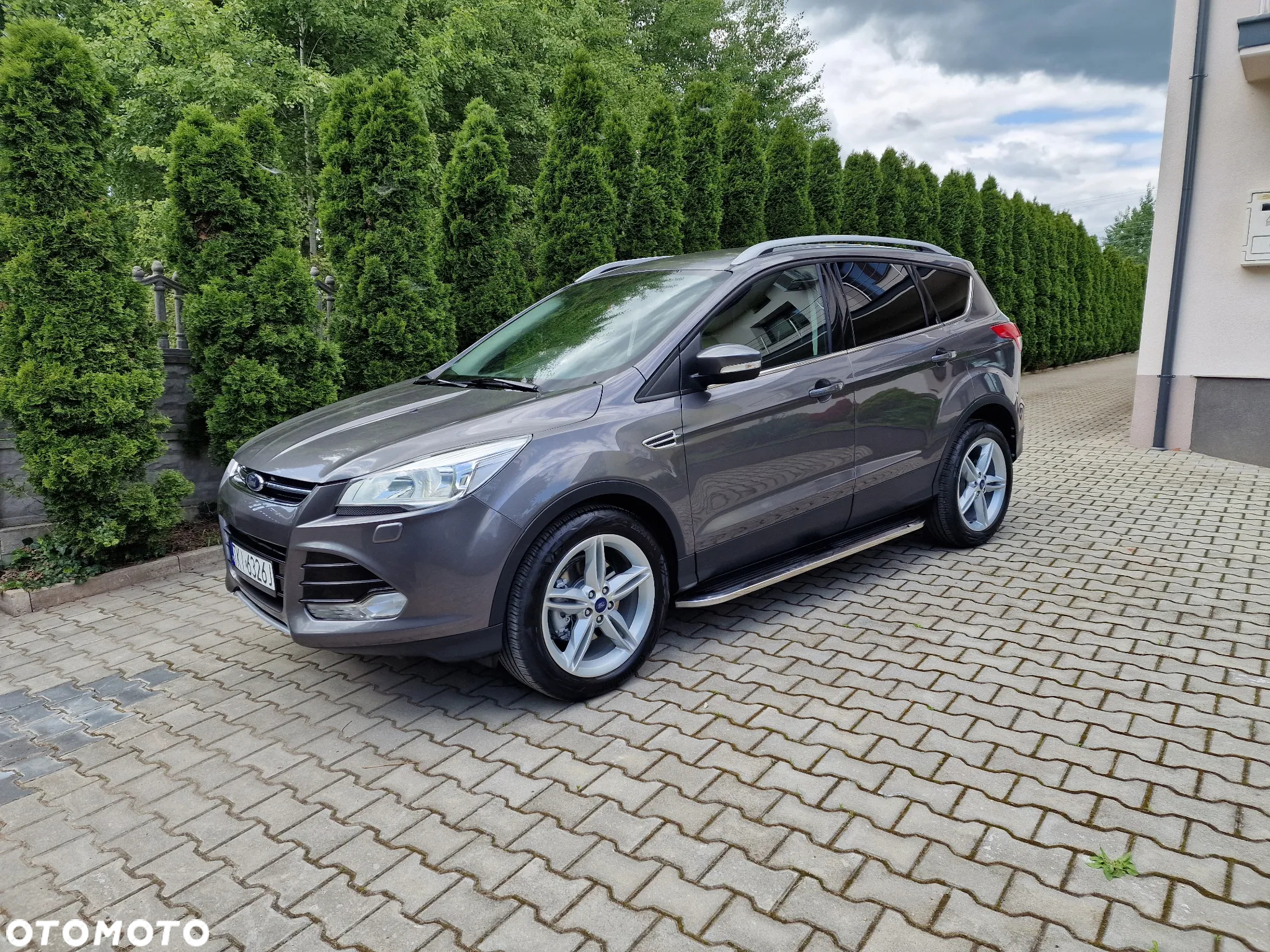 Ford Kuga 2.0 TDCi 2x4 Titanium - 2