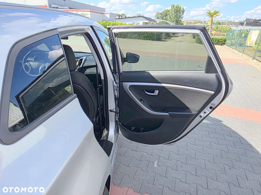 Hyundai i30 1.6 GDI Classic - 13