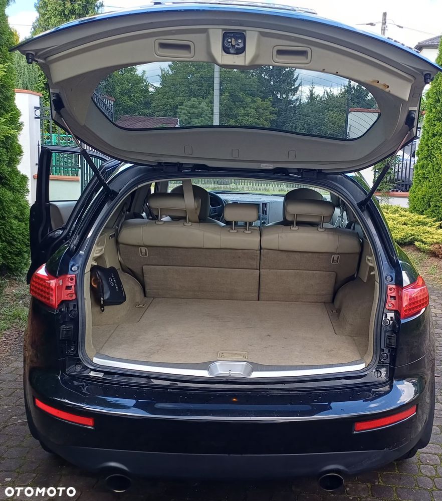 Infiniti FX - 22