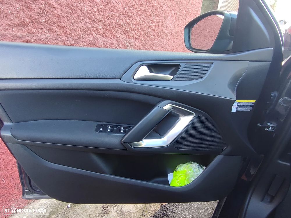 Peugeot 308 1.6 e-HDi Allure - 12