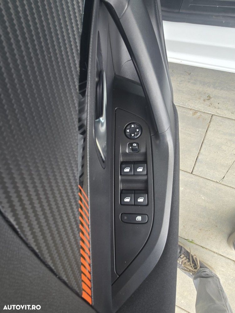 Peugeot 2008 1.5 BlueHDI FAP Active - 19