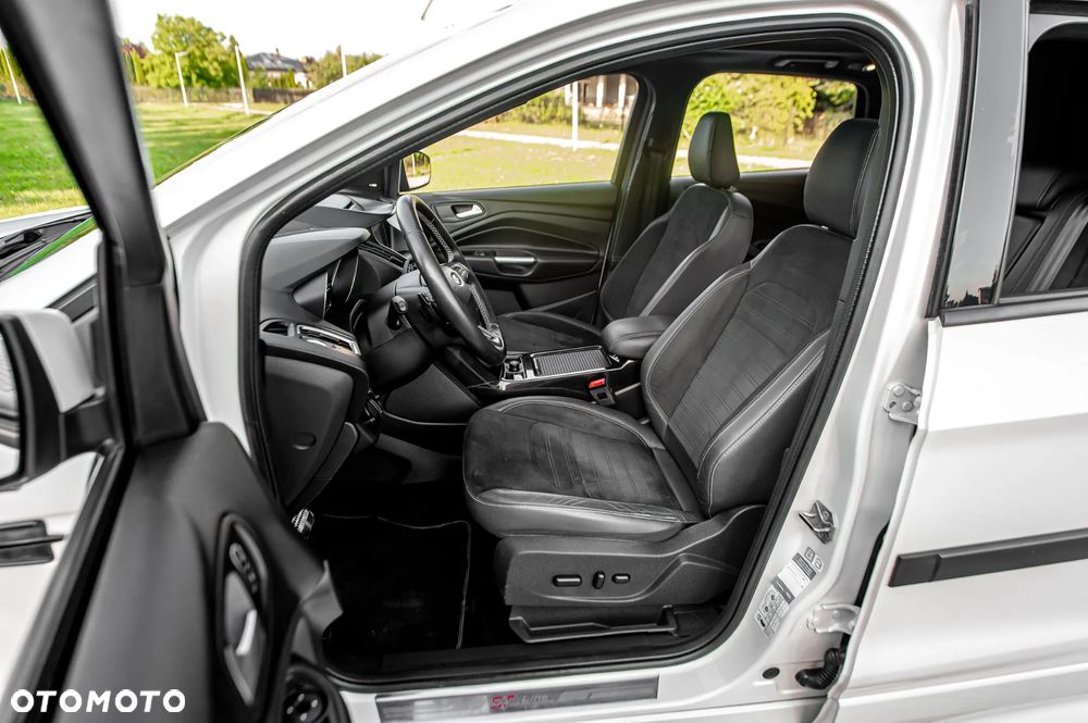 Ford Kuga 2.0 TDCi AWD ST-Line - 18