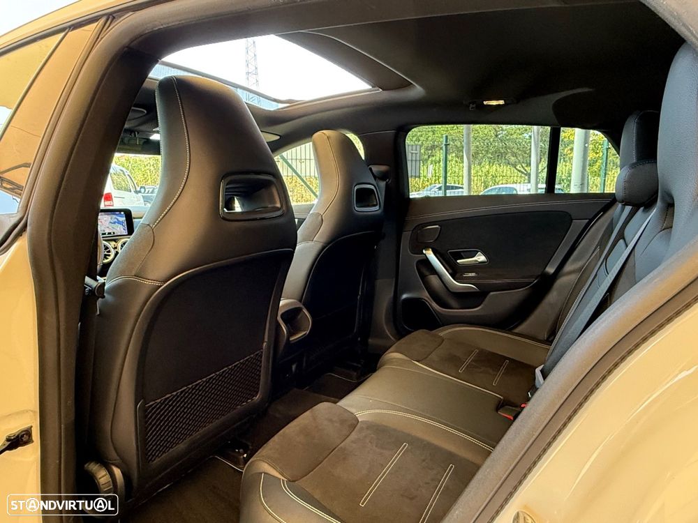 Mercedes-Benz CLA 250 - 12