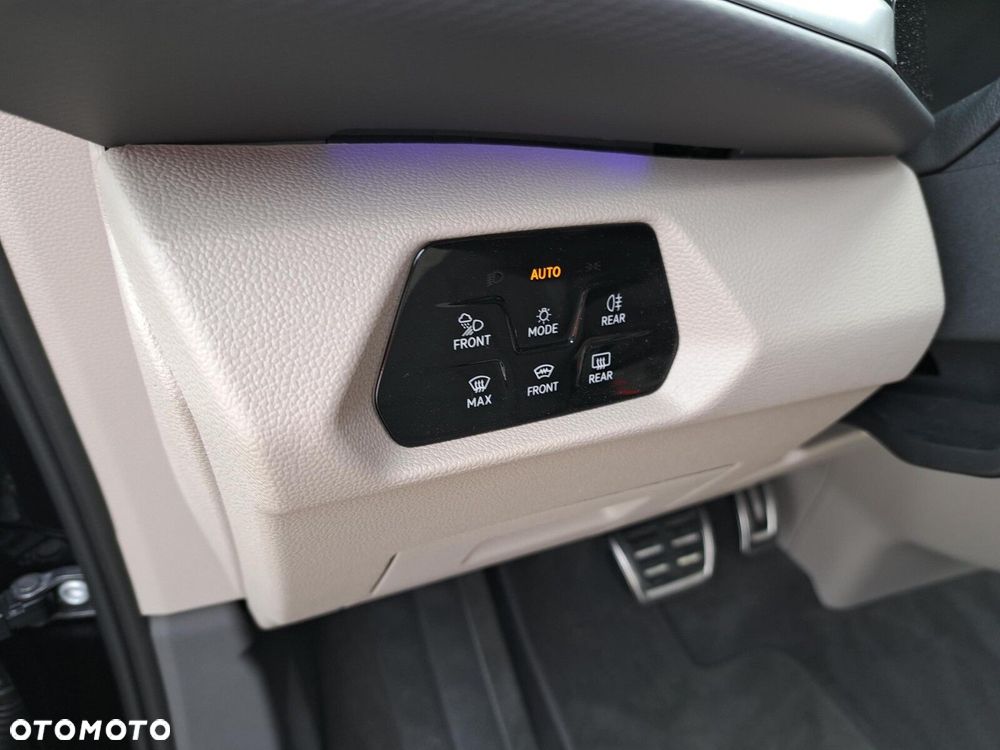 Volkswagen Multivan - 18