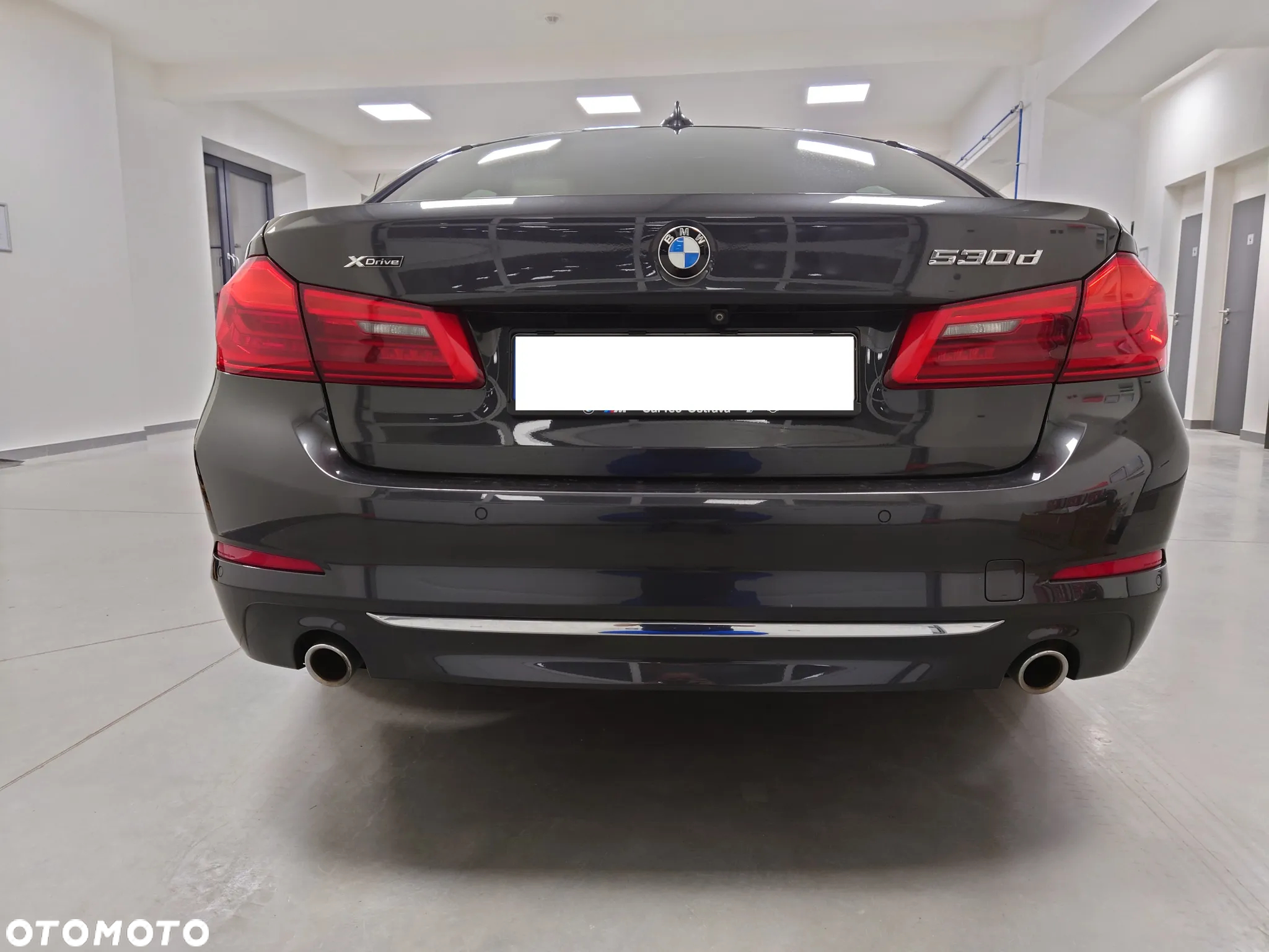 BMW Seria 5 530d xDrive Luxury Line - 2