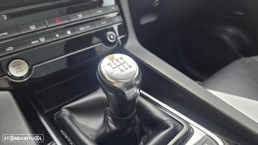 Jaguar F-Pace 20d AWD Prestige - 41