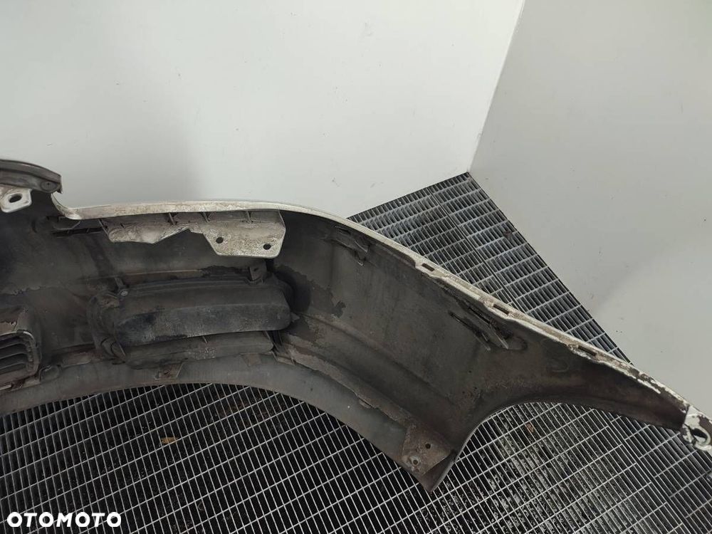 ZDERZAK KOMPLETNY PRZÓD PRZEDNI TOYOTA AVENSIS T25 - 18