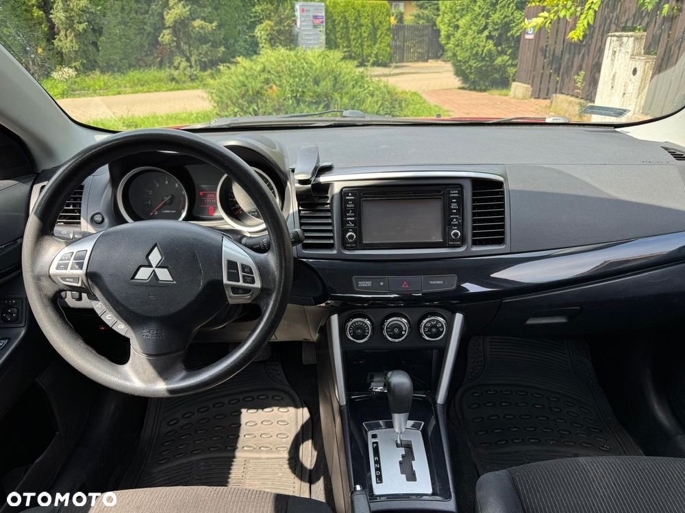 Mitsubishi Lancer - 12