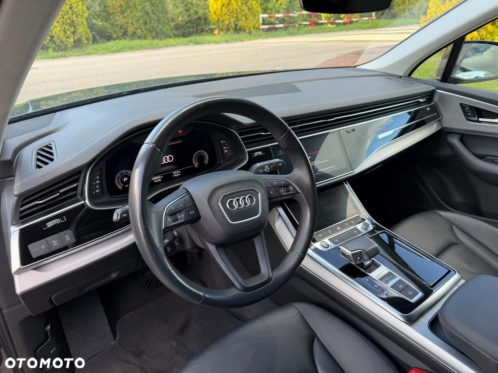 Audi Q7 - 12