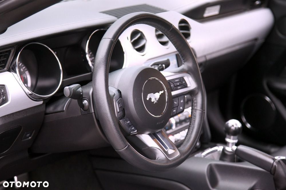 Ford Mustang - 15