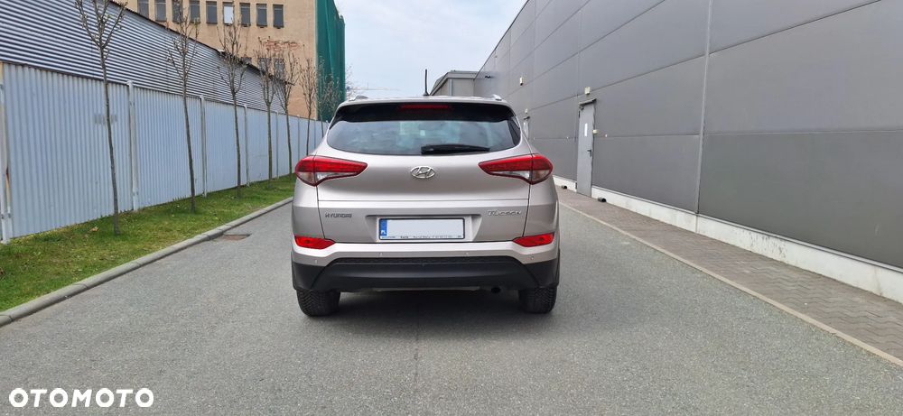 Hyundai Tucson 1.6 GDI BlueDrive Comfort 2WD - 10