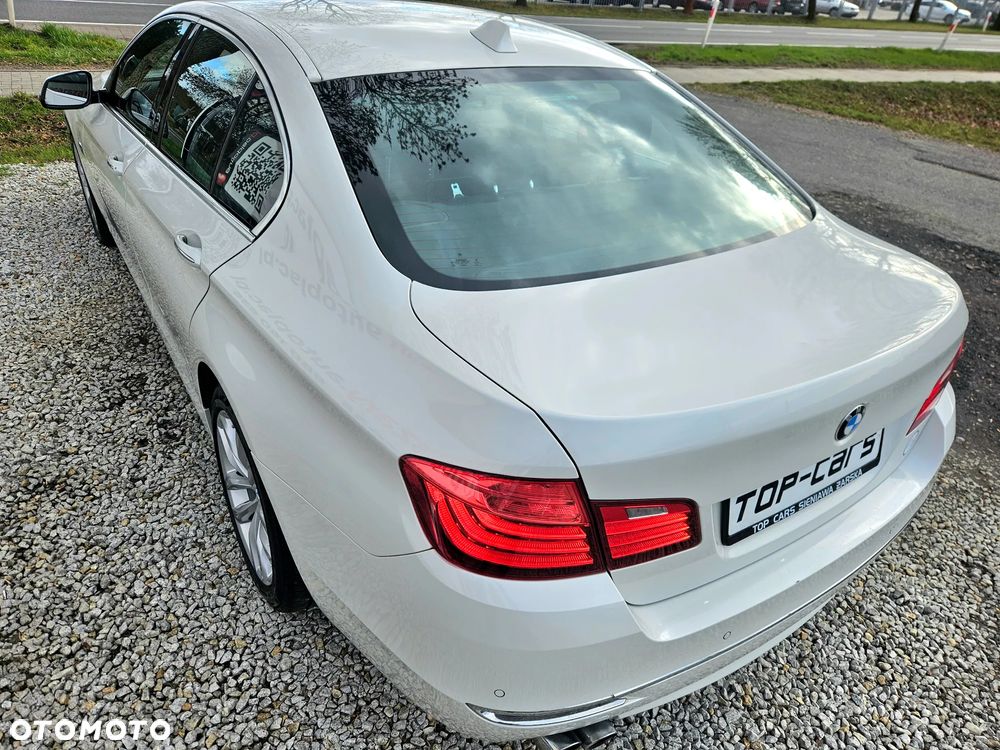 BMW Seria 5 520d Luxury Line - 11