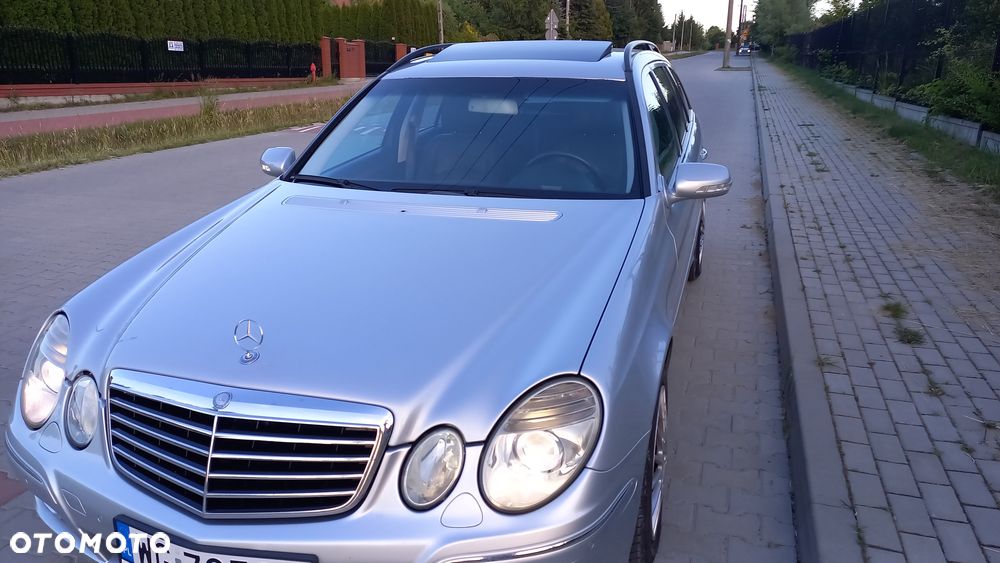 Mercedes-Benz Klasa E 320 CDI 7G-TRONIC Avantgarde DPF - 4