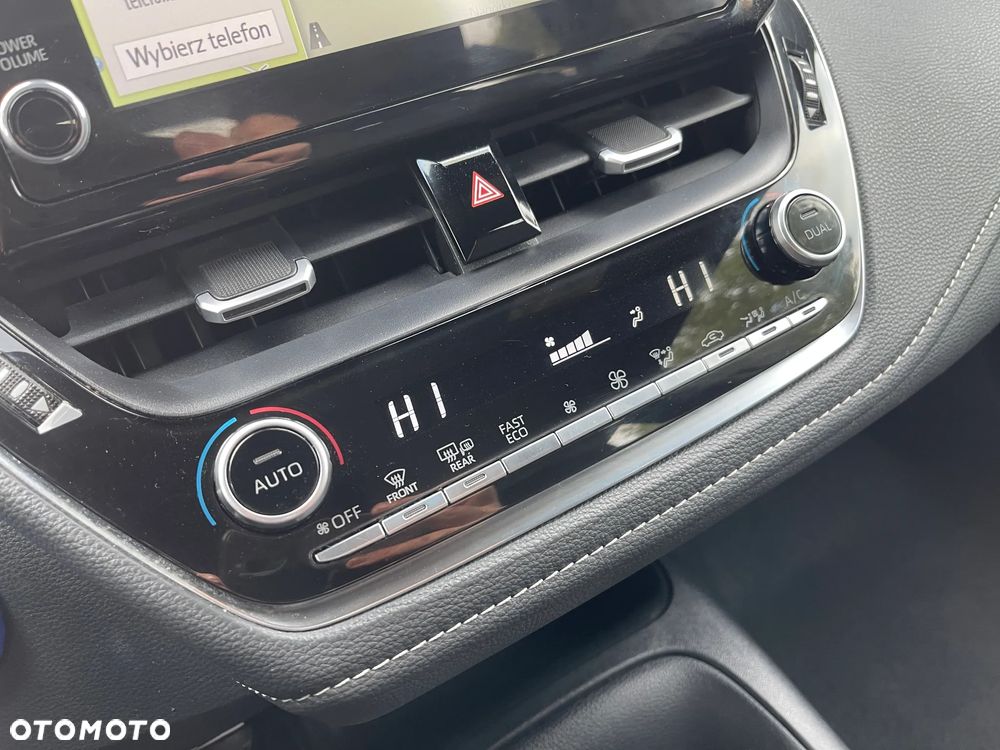 Toyota Corolla 1.8 Hybrid Executive - 20