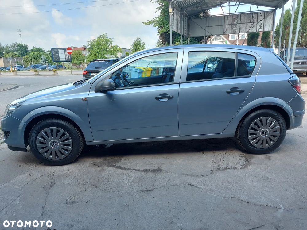 Opel Astra 1.4 Selection - 11