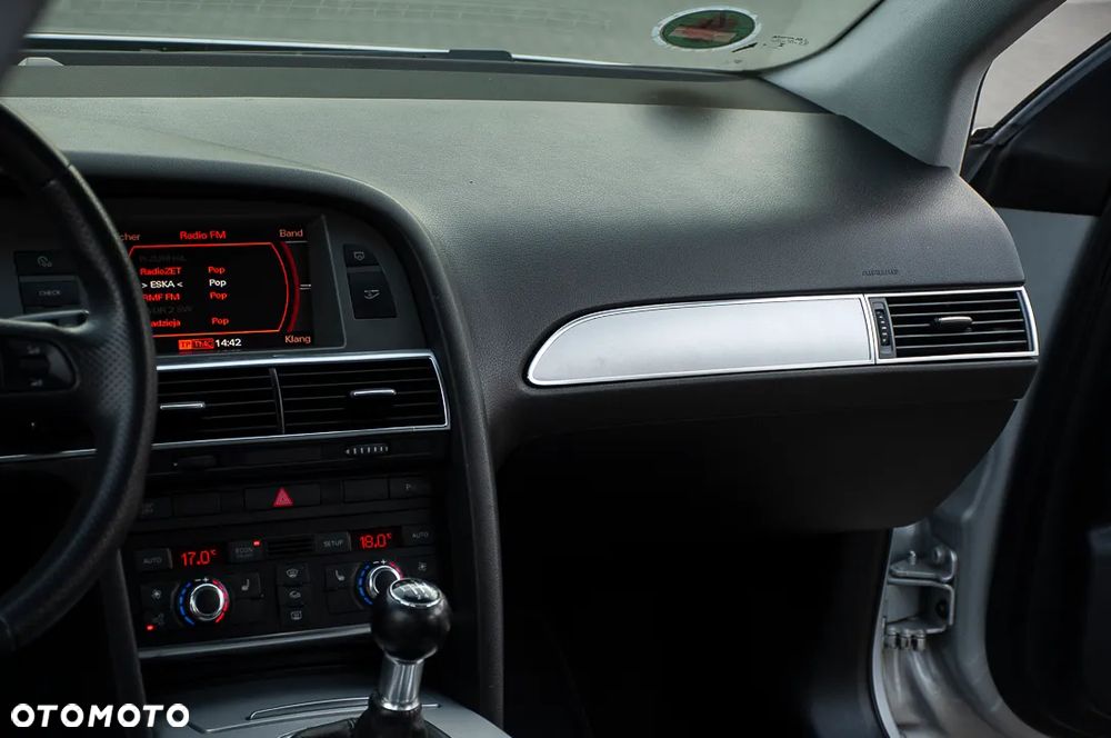 Audi A6 Limousine 2.4 - 31