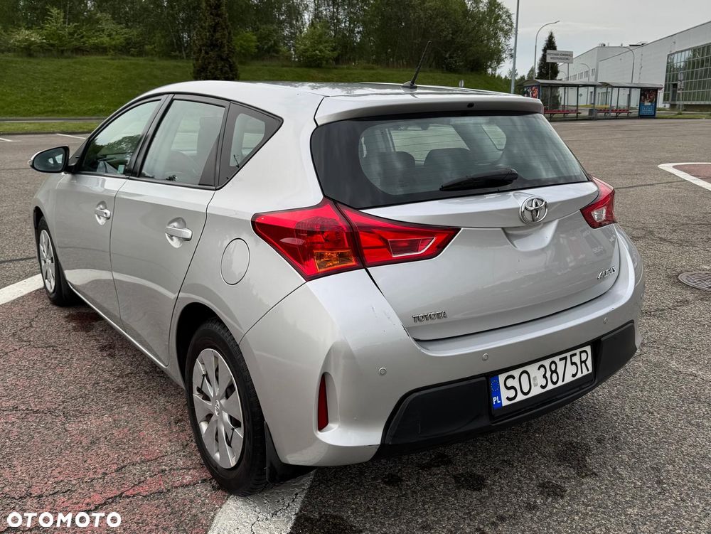 Toyota Auris 1.33 VVT-i Active - 3