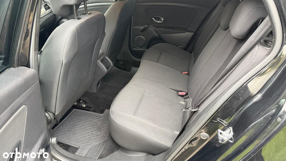 Renault Megane 1.5 dCi Energy Life EU6 - 12