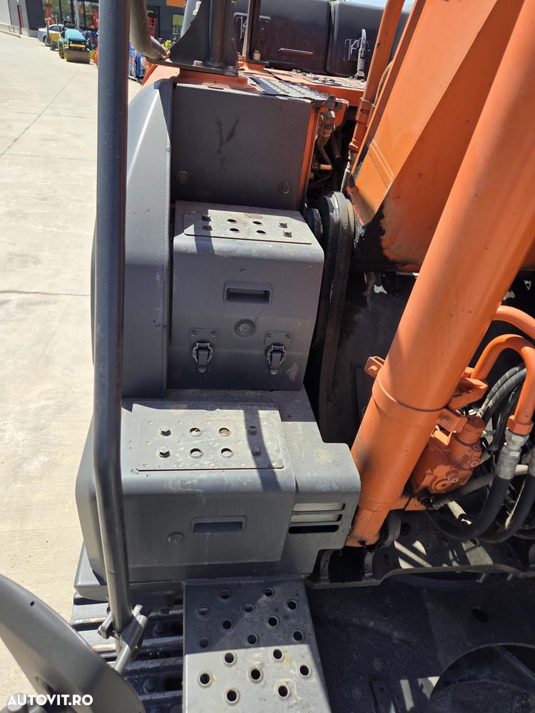 Hitachi ZX210-6, latime 2,5m, cupa NOUA 1,3mc, 22tone, Adanc sapare 7m, consum mediu 9l/h, 3 pompe Hitachi, produs in Japonia, lant 80% ok -200h deplasare, ridica 13t, inst picon, camera spate, posibilitate leasing, STARE FOARTE BUNA -PROMOTIE 79.900Eur+Tva - 35