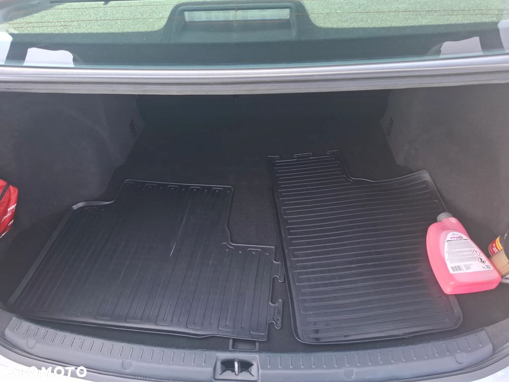 Toyota Avensis 2.2 D-CAT Prestige - 5