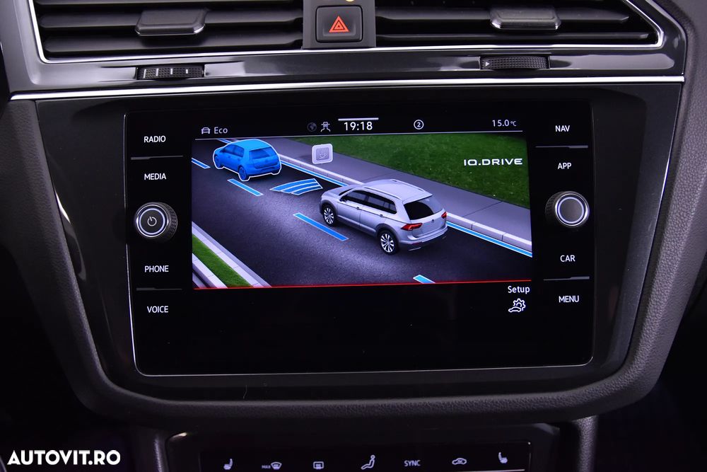 Volkswagen Tiguan - 19