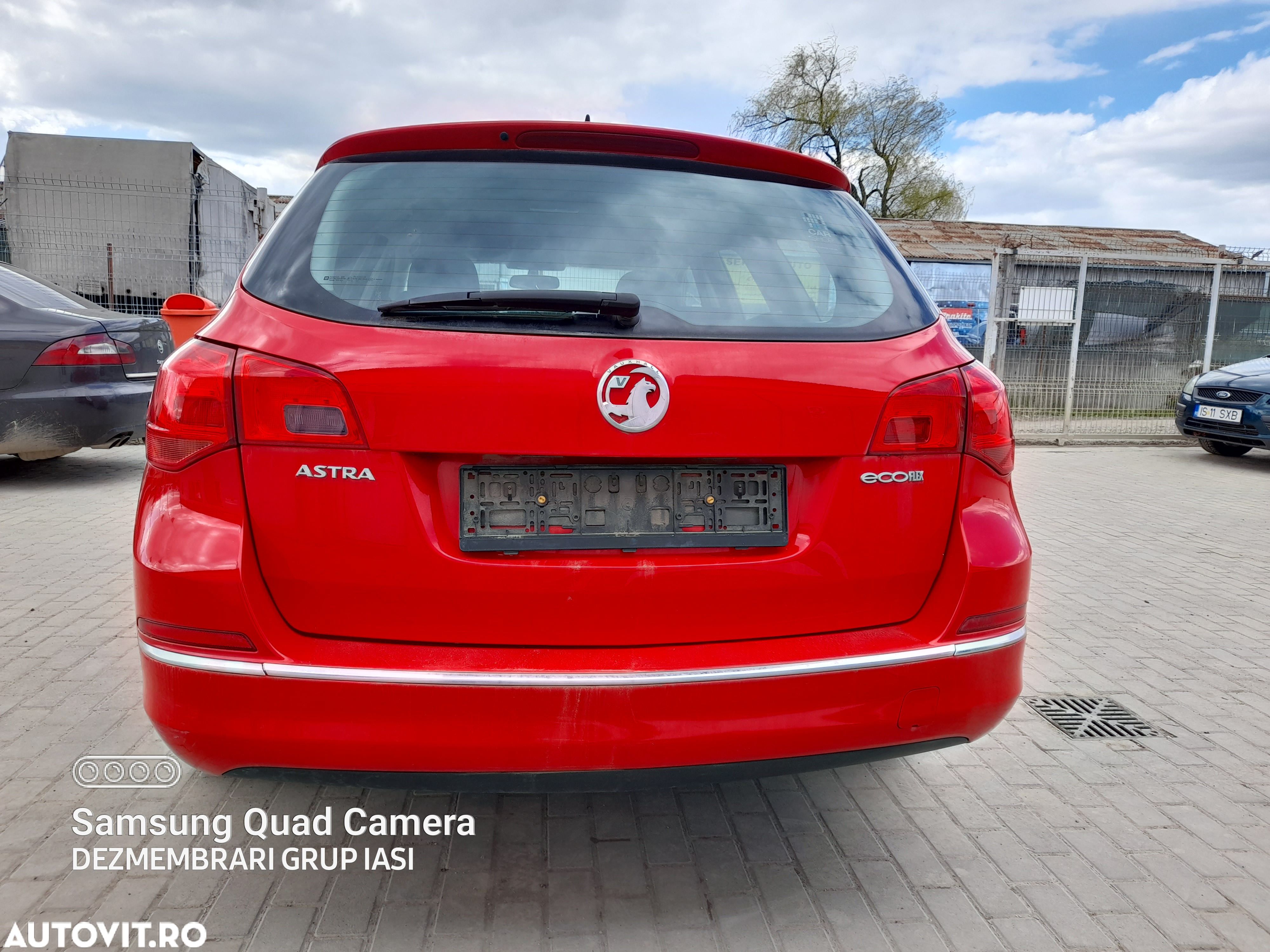 Usa Fata Stanga opel Astra 2013 Break Rosu - 4