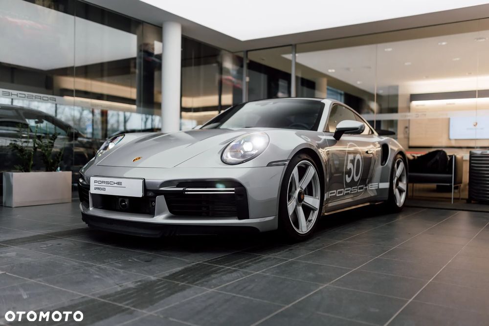 Porsche 911 Turbo 50 Years - 6