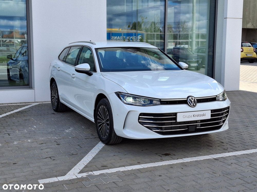 Volkswagen Passat Variant 1.5 TSI EVO Elegance DSG - 3