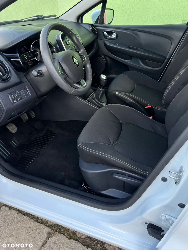 Renault Clio - 9