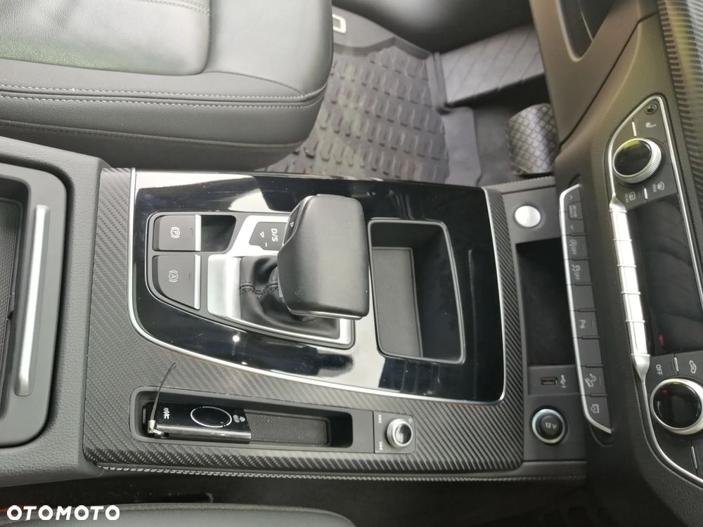 Audi Q5 45 TFSI quattro S tronic S line - 27