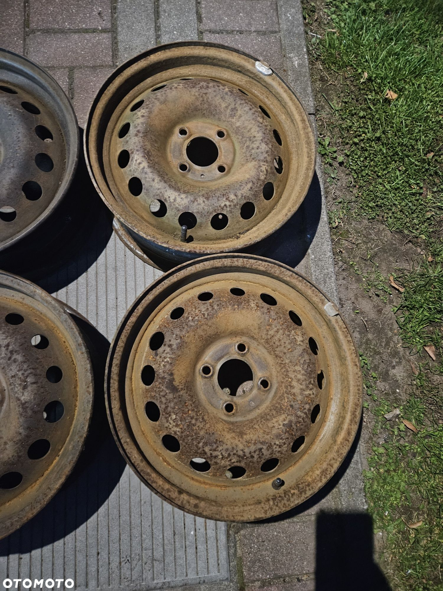 Felgi do Renault 4x100 , 6Jx15H2 - 3