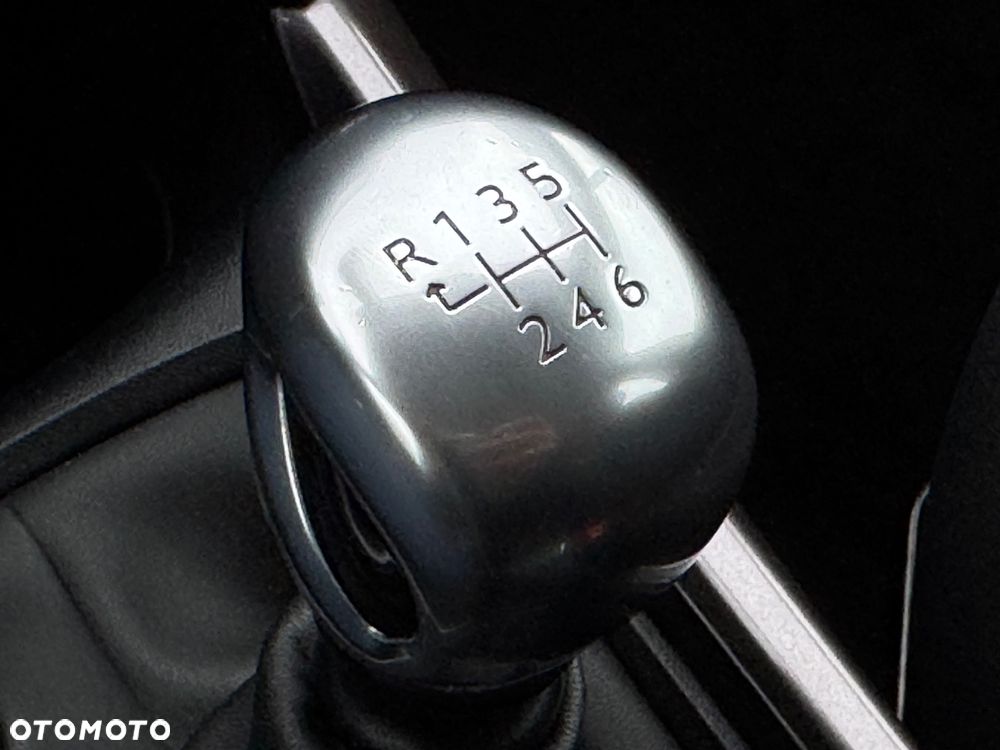 Peugeot 2008 e-HDi FAP 115 STOP & START Business-Line - 36