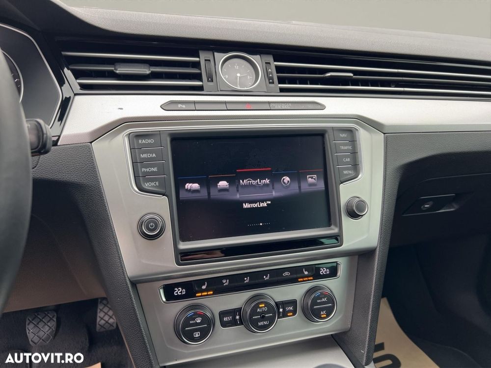 Volkswagen Passat 2.0 TDI R Executive - 24