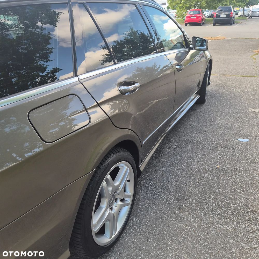 Mercedes-Benz Klasa E 350 4-Matic BlueEff Avantgarde - 4