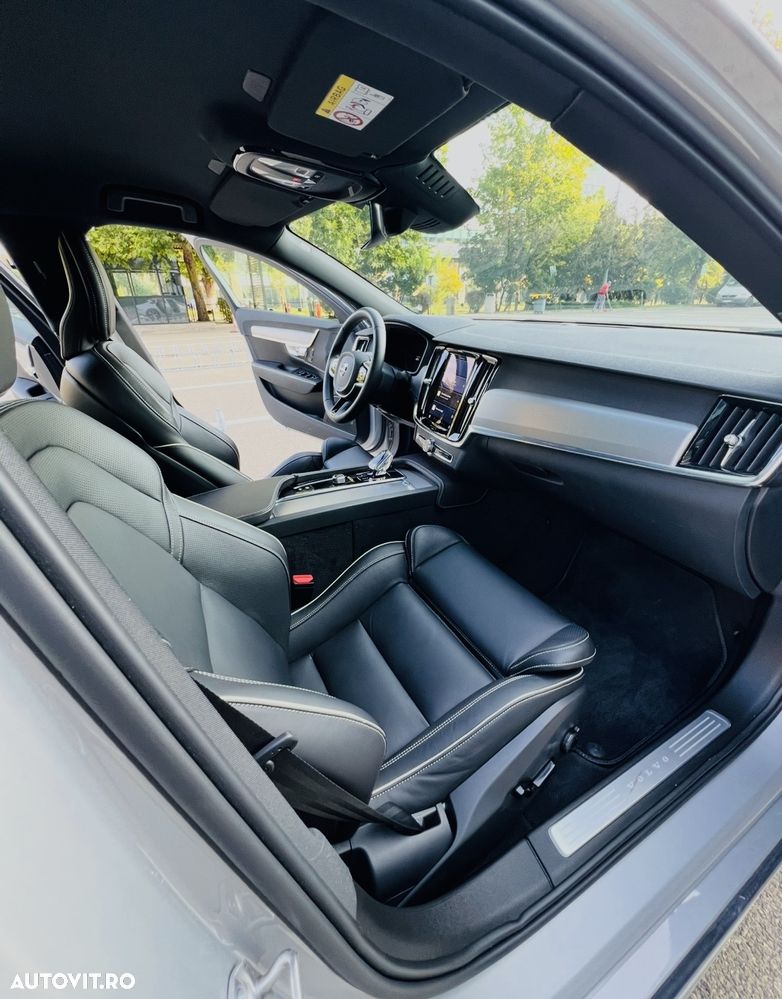 Volvo S90 B4 MHEV AT Plus Bright - 8