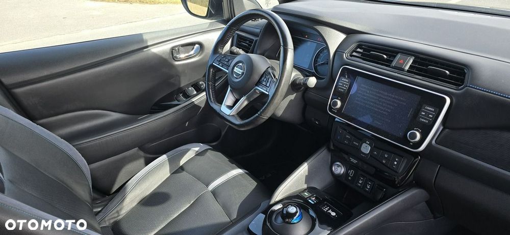 Nissan Leaf - 10