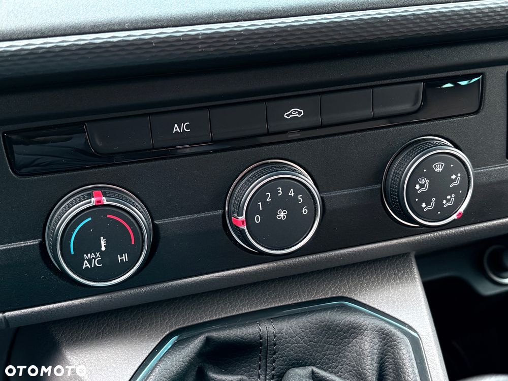 Volkswagen Transporter - 18