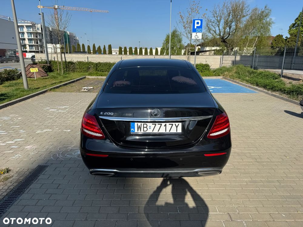 Mercedes-Benz Klasa E 200 9G-TRONIC - 3