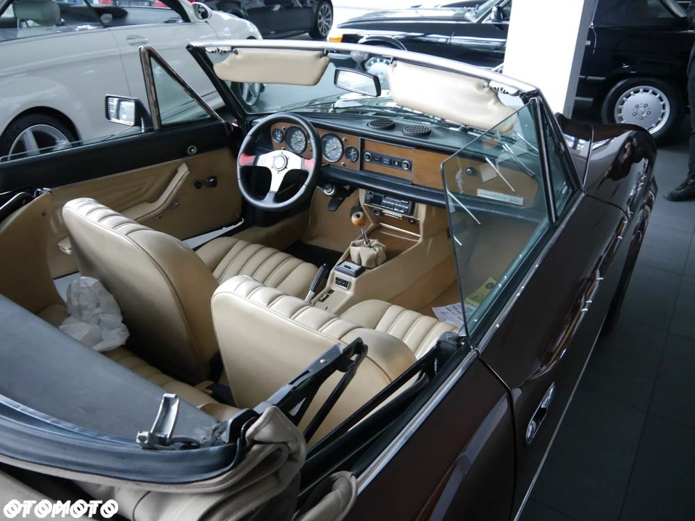 Fiat 124 Spider - 9