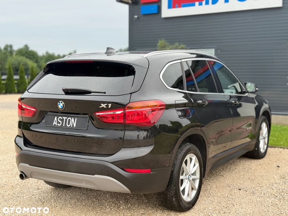 BMW X1 sDrive18d Advantage - 12