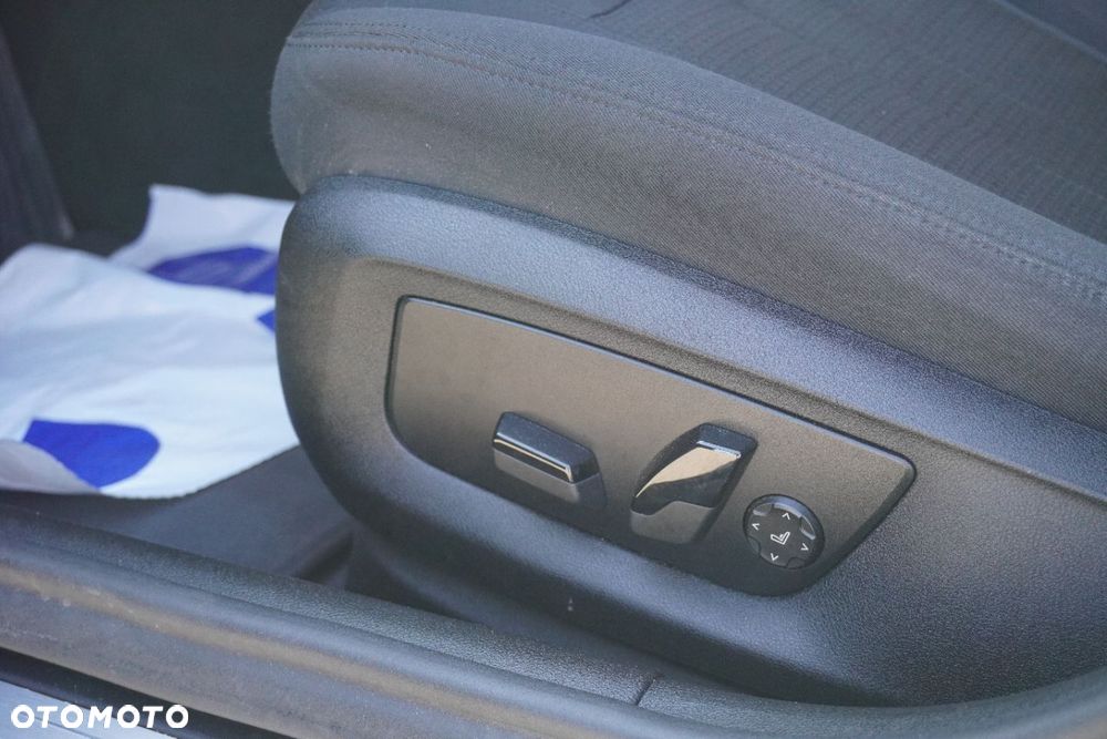 BMW Seria 5 - 13