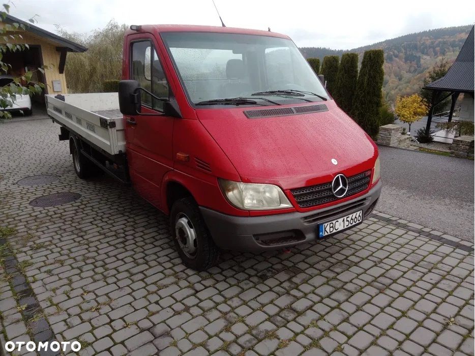 Mercedes-Benz Sprinter - 2