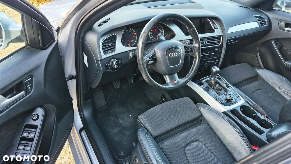 Audi A4 ver-1-8-tfsi-s-line-sportpaket-plus- - 31